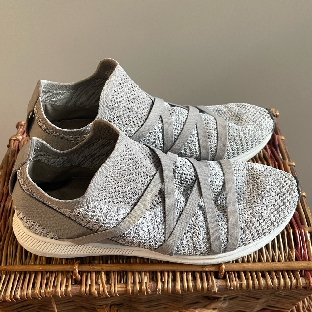 Eileen Fisher Size 9 Sneakers